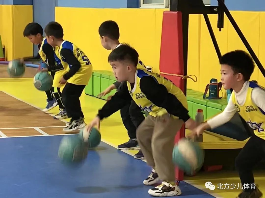 秋季篮球赛名称什么什么杯_秋季篮球联赛赛制规则表_秋季篮球联赛规则赛制表格