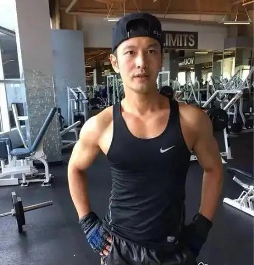 健身餐脂肪类的吃什么_增肌增脂餐_健身营养餐增脂