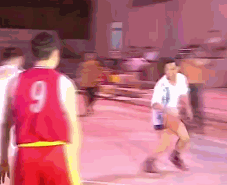 篮球如何勾手教学视频_勾手打篮球技巧_篮球技巧打勾手教学视频