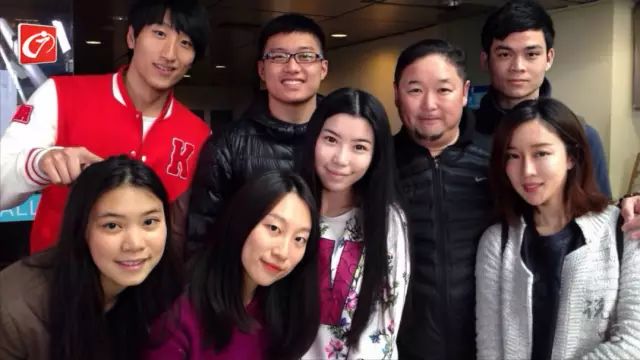 广州游泳女运动员冠军是谁_广州游泳比赛冠军_广东游泳女运动员