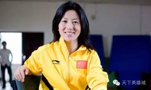 举重冠军退役后_国外退役举重冠军训练_退役国外举重冠军训练多少钱