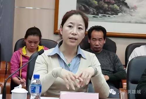 举重冠军退役后_国外退役举重冠军训练_退役国外举重冠军训练多少钱