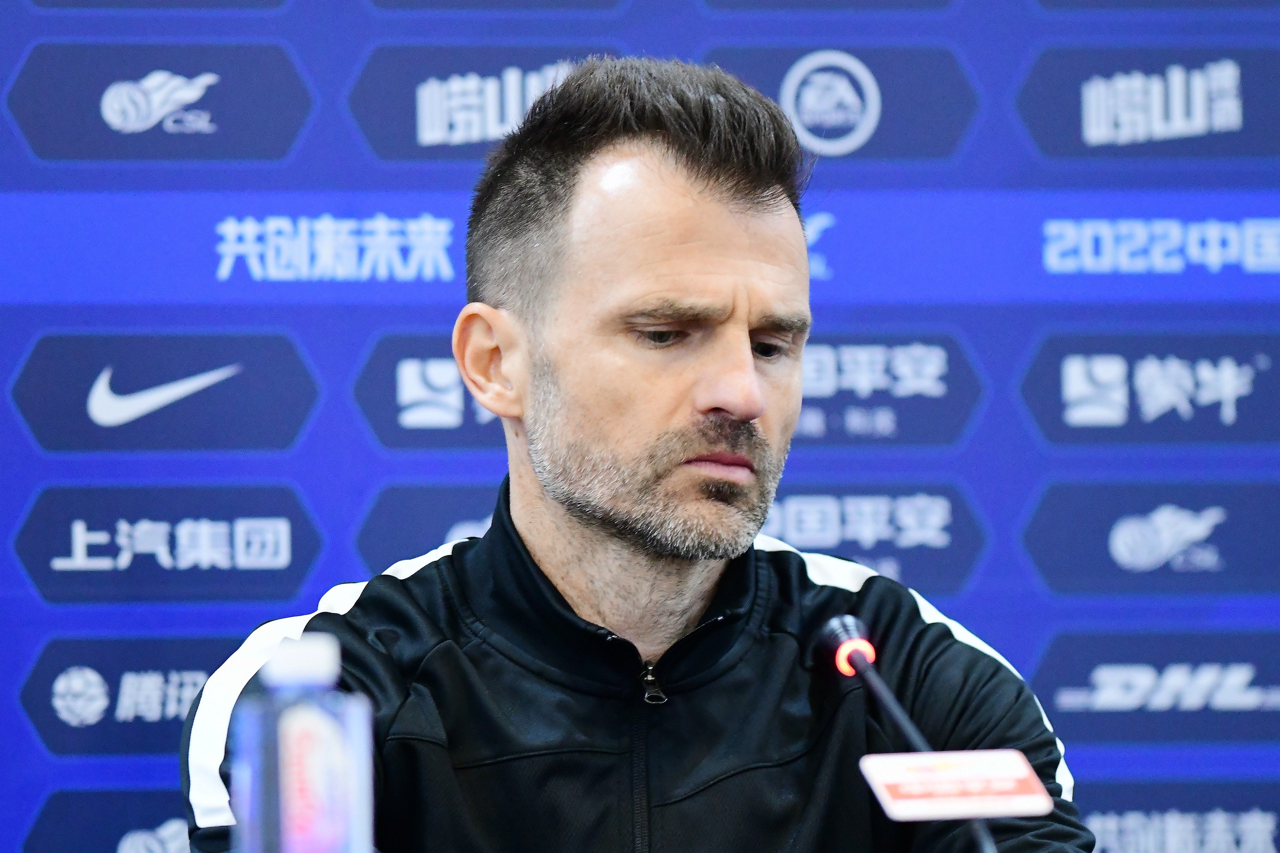 虹口足球场19年足协杯冠军_2021年上海足协杯比赛_上海足协冠军联赛